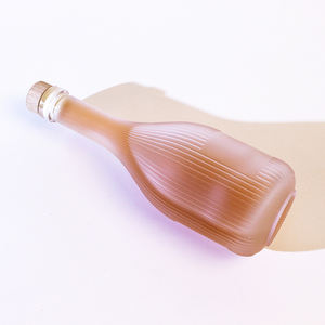 Botella de Vidrio Redonda Vacía de 100ml, 250ml, 375ml, 500ml para Ginebra, <span class=keywords><strong>Vodka</strong></span>, Tequila y Licores, con Tapa de Madera, Ecológica, Venta al Por Mayor - Product Image 3