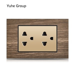 Enchufe Decorativo de Diseño Moderno con Panel Táctil, Duradero, 10A, 2/4 Tomas, Estándar Tailandés y Sudamericano - Product Image 1