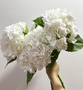Tallo de hortensia verde claro realista de alta calidad Artificial Real Touch Hortensia blanca 196 pétalos para la decoración del jardín del hogar de la boda - Product Image 2