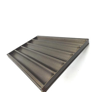 <span class=keywords><strong>Noir</strong></span> perforé 5 fentes antiadhésif Long moule à pain français résistant à la chaleur Baguette plateau de cuisson 600*400mm - Product Image 1