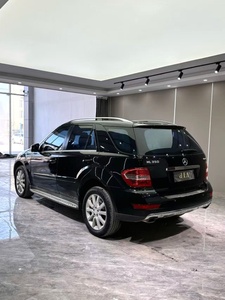 Bon prix pour une voiture d'occasion en bon état, Beenz M-Class modèle 2010 ML <span class=keywords><strong>350</strong></span> 4MATIC édition spéciale de luxe avec toit ouvrant en stock - Product Image 3