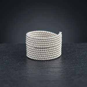 Anillo de Plata de Ley 925 con Perla de Agua Dulce, Corte Princesa, Diseño Elegante e Invisible, Venta al Por Mayor en India - Product Image 2