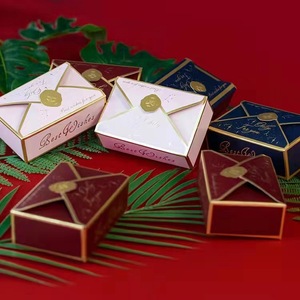 Boîte de papier enveloppe or rouge bleu avec poignée Emballage cadeau de mariage bonbon biscuit chocolat <span class=keywords><strong>macaron</strong></span> - Product Image 1
