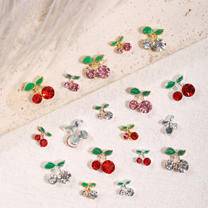 Breloques pour ongles en forme de cerise, rouge, rose, blanc, strass, alliage argenté et doré, décorations 3D en forme de fruits pour une manucure mignonne - Product Image 4