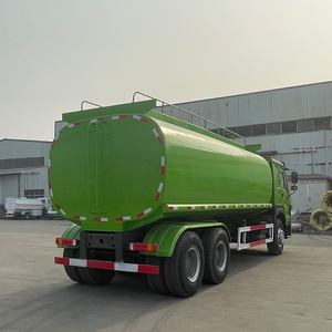 Camion-citerne d'<span class=keywords><strong>occasion</strong></span> Haowo 6x4 à 10 roues de Shuangche Heavy Industry. Capacité : 20 000 <span class=keywords><strong>litres</strong></span>. Prix bas pour la vente. - Product Image 4