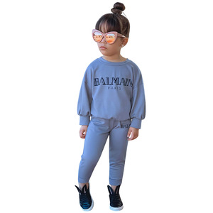 Conjunto de Ropa para Niñas Pequeñas, Diseño Inspirado en Diseñadores, Otoño-Invierno, Boutique, 2 Piezas, Sudadera y Pantalones Deportivos, Ropa Infantil para Bebés - Product Image 3