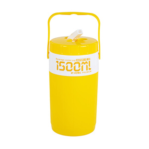 Durable 1.5L plastic <b>cooler</b> <b>water</b> <b>bottle</b> with ice chamber, reusable and ideal for camping, gym or school use - Product Image 4