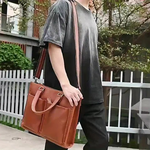 Porte-documents pour ordinateur portable personnalisé vintage en cuir véritable pour hommes avec doublure en polyester de grande capacité et fermeture à glissière - Product Image 5