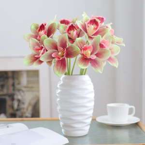 Bouquet de Cymbidium Artificiel Mohuage, 6 Tiges, Haute Simulation, Fleurs en Soie Plastique pour Décoration de Bureau et Maison - Product Image 1