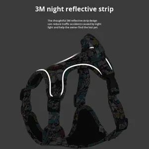 新しいパーソナライズされた耐久性のあるペットハーネスリード、ファッショナブルなデザイン、花柄プリント、調節可能な反射機能付きドッグハーネスセット、卸売 - Product Image 3