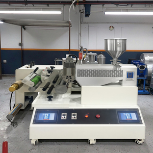 Machine de précision compacte pour le moulage de films, unité de préparation d'échantillons peu encombrante pour le développement de nouveaux matériaux - Product Image 1