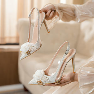 Nuevas Sandalias de Verano Elegantes para Mujer 2025: Zapatos de Novia Blancos de Tacón Alto, Estilo Stiletto, con Punta Cerrada, Peep-toe, Florales y sin Talón - Product Image 5