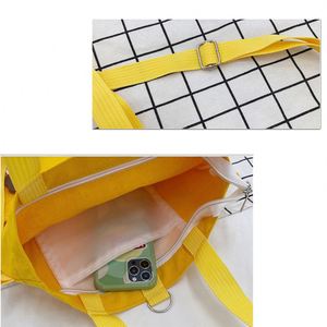 Bolso de compras reutilizable con correa ajustable para el hombro, bolso de lona de algodón duradero con bolsillo y cremallera. - Product Image 3