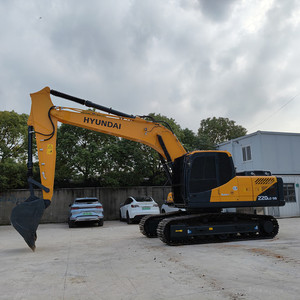 รถขุดตีนตะขาบ HYUNDAI 220LC-9S มือสอง พร้อมเครื่องยนต์ Cummins ปั๊มและลูกปืน-22 ตัน สภาพสมบูรณ์ - Product Image 3