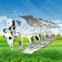 Potente Aratro Reversibile a 3 Furchi Pioneer, Montato su Trattore Diesel da 120 CV, Garanzia di 1 Anno, per Grandi Operazioni Agricole