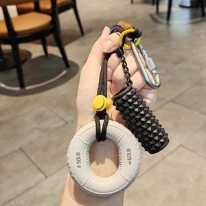 Nouvel outil de soulagement de la pression, grande anneau décorative pour clé de voiture, sangle réglable, porte-clés renforçateur intéressant, porte-clés en caoutchouc - Product Image 5