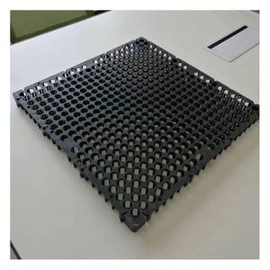 Cellule de drainage en nid d'abeille HDPE 30mm 500x500mm, jardin sur le toit/installation de gazon artificiel Compositing <span class=keywords><strong>Geotextile</strong></span> 200-300gsm - Product Image 2