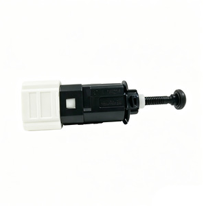 Reversing Light <b>Switch</b> 8200276361 <b>12V</b> Rear Car Use - Product Image 5