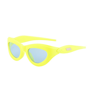 Gafas de sol estilo ojo de gato Y2K europeas y americanas para mujer, con lentes de PC resistentes al viento y protección UV400, montura rosa, gafas deportivas de clase 2. - Product Image 5