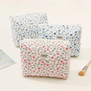2024 new ins large capacity quilted makeup bag small floral travel cosmetic pouch for girls women