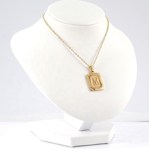 Minimalista <span class=keywords><strong>Oro</strong></span> Piazza Alfabeto Rettangolo Lettera Iniziale Boho Dell'annata <span class=keywords><strong>Medaglione</strong></span> Pendente Della <span class=keywords><strong>Collana</strong></span> - Product Image 3