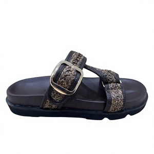Sandalias Planas con Hebilla de Microfibra Marrón, Plataforma, Punta Abierta, Suela Antideslizante de EVA, Pantuflas Cómodas de Verano - Product Image 1