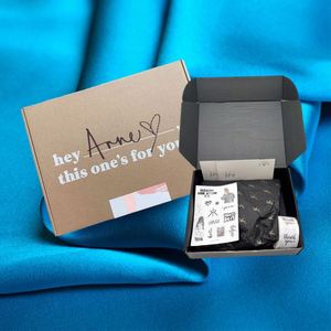 Boîte d'expédition en carton ondulé pliable pour produits avec impression personnalisée de logo, boîte de courrier en papier kraft pour vêtements - Product Image 6