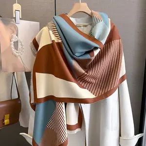 Sciarpa a scialle in Cashmere caldo personalizzato di qualità moda donna stampa coperta in Pashmina avvolge sciarpa stampata su un lato Daul per l'inverno