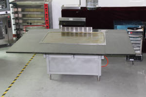 <span class=keywords><strong>Restaurant</strong></span> commercial japonais Équipement d'intérieur sans fumée Induction Teppanyaki Table Top Teppanyaki BBQ Grill - Product Image 2