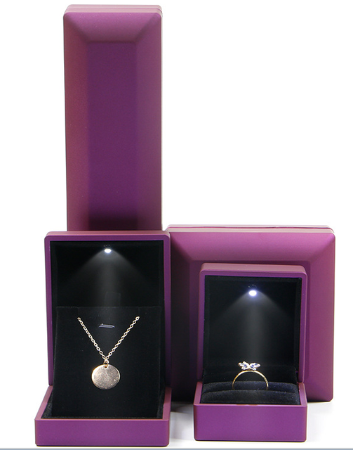 A Wholesale Led Light Velvet Jewelry Gift Box Custom Logo Luxury Jewelry Box On Sale