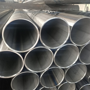 Tubo de Acero al Carbono Negro Soldado ASTM A106 A36 A53 para Uso Industrial - Product Image 3
