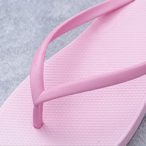 Commercio all'ingrosso <span class=keywords><strong>scarpe</strong></span> piatte in PVC 2025 estive personalizzate <span class=keywords><strong>da</strong></span> <span class=keywords><strong>donna</strong></span> scivoli antiscivolo <span class=keywords><strong>da</strong></span> <span class=keywords><strong>casa</strong></span> all'aperto comodi sandali con plateau - Product Image 3