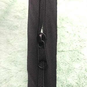 고품질 8호 나일론 체인 지퍼 – 여행 가방, 텐트, 침구류 등 다양한 용도 – 공장 직송 - Product Image 3