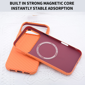 Coque de téléphone Electroplate pour iPhone 17 Pro Coque de téléphone magnétique en <span class=keywords><strong>fibre</strong></span> de carbone <span class=keywords><strong>orange</strong></span> pour iPhone 17 Pro Max - Product Image 2