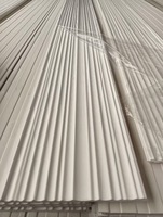 Panneaux muraux en WPC ignifuges imperméables au design moderne Panneau décoratif intérieur en PVC haut de gamme avec revêtement mural LVT à noyau solide
