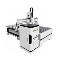 Fresadora CNC de 3 Ejes Jinan Mosencnc de Nuevo Diseño con Control DSP y Motor de 4.5kW de Alta Rigidez para Torneado de Muebles y Trabajos en Madera