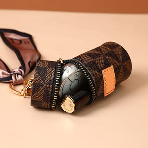 Borsa per il trucco in pelle per smalto per unghie con profumo di nuova borsa di design - Product Image 6