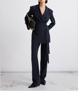Elegante Blazer Azul Marino Cruzado con Cinturón Ajustable, Solapa con Muescas y Bolsillos con Solapa - Product Image 2