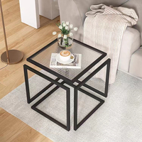 Table d'appoint carrée en acier inoxydable noir au design simple avec plateau en verre pour hôtels restaurants mode mobilier moderne