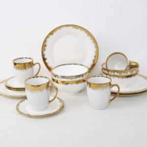 Juego de Vajilla de Porcelana de 16 Piezas con Borde Dorado, Diseño de Alta Gama, <span class=keywords><strong>Precio</strong></span> al por Mayor, Servicio para 4 Personas, Fabricante de Juegos de Vajilla - Product Image 1