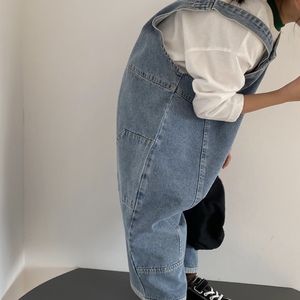 2024 autunno e primavera tutine di jeans vestiti per bambini <span class=keywords><strong>tuta</strong></span> per bambini da ragazzo e da ragazza morbide tute blu tinta unita - Product Image 4