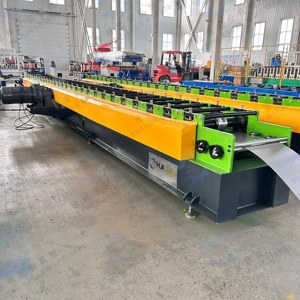 Machine automatique HAUAN pour la formage de profilés de plafond avec PLC et moteur - Product Image 4