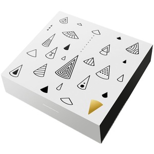 กล่องกระดาษสั่งทำพิเศษ กล่องของขวัญทรงสี่เหลี่ยมผืนผ้า พร้อมหูหิ้ว บุซาติน สำหรับบรรจุภัณฑ์ปีใหม่ - Product Image 3