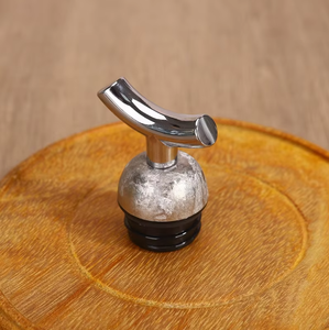 Bouteille d'eau isotherme en titane en forme de <span class=keywords><strong>gourde</strong></span> avec paille, <span class=keywords><strong>gourde</strong></span> métallique anti-fuite, <span class=keywords><strong>gourde</strong></span> isotherme portable - Product Image 4