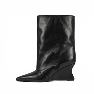 Botas de lujo para mujer, de caña ancha, con tacón de cuña esculpido, punta puntiaguda, de PU aceitado, estilo cowboy, para nieve - Product Image 1