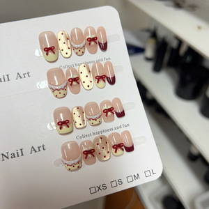 Newby High End Boutique estilo francés hecho a mano prensa en las <span class=keywords><strong>uñas</strong></span> amarillo claro princesa falda diseño lunares <span class=keywords><strong>uñas</strong></span> artificiales - Product Image 2