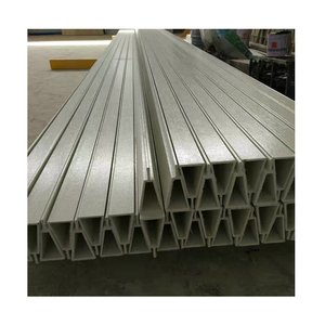 Vigas triangulares de alta resistencia Frp Fibra de vidrio Vigas de piso Cerdos Perfiles de pultrusión Frp de estiércol con fugas - Product Image 1