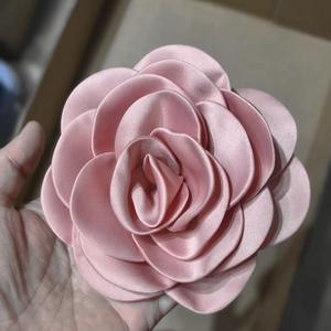 Gran oferta hecha a mano 12cm Camelia Rosa asada para decorar Lencería traje de baño accesorio de ropa decorativa - Product Image 6