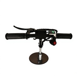 Patinete Plegable para Adultos Jyop T3-k para Desplazamientos Urbanos, Marco Ligero de Aluminio, Velocidad de 15 km/h, Autonomía de 5-8 km, Motor de 180w, Dos Ruedas T3-k - Product Image 6