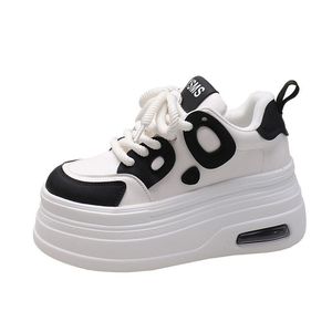 Chaussures blanches à semelles épaisses baskets de course pour femmes 2024 nouveau style chaussures de panda mode chaussures de sport décontractées polyvalentes pour femmes - Product Image 5